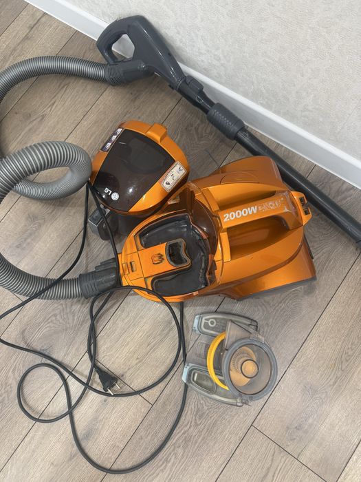 Пылесос рабочий б/у