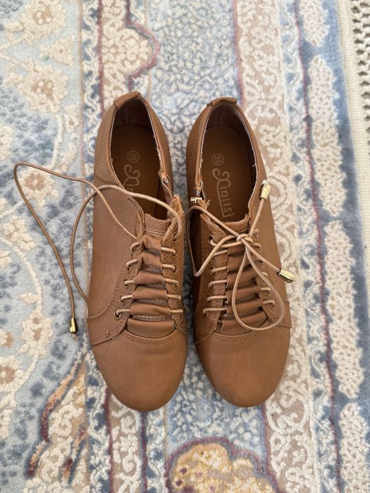 Продается женская обувь