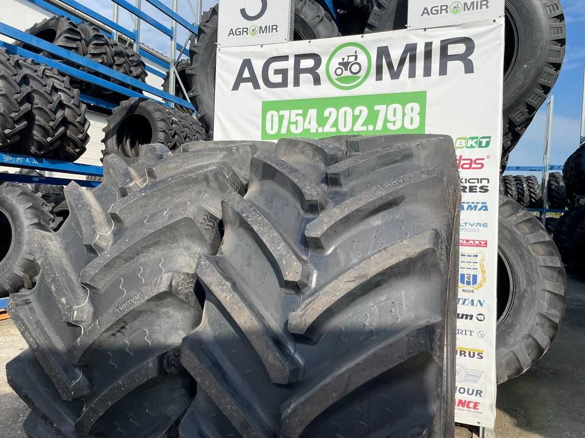 Anvelope noi radiale 800/65R32 pentru combina New Holland marca BKT