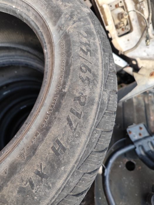 Гуми зимни 235/65/17