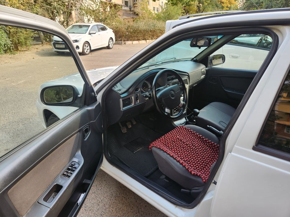 Nexia 2 1.6 lux kansaner