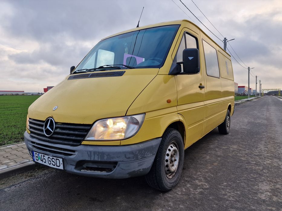 Mercedes Sprinter 316 Mixt Utilitara cu 6 locuri 2.7 - 156 CP