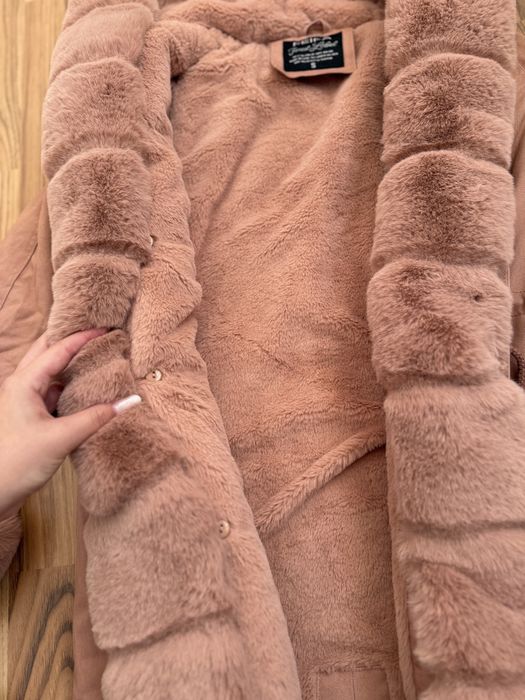 Geaca cu blana detasabila