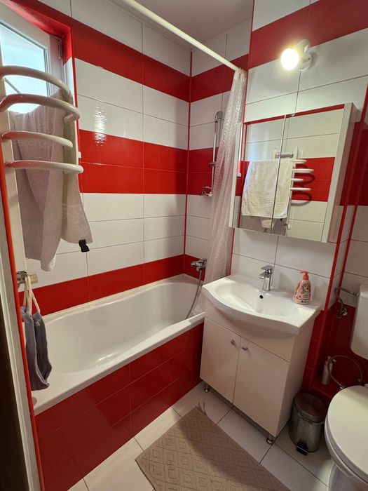 Apartament 3 camere Oradea- zona Rogerius