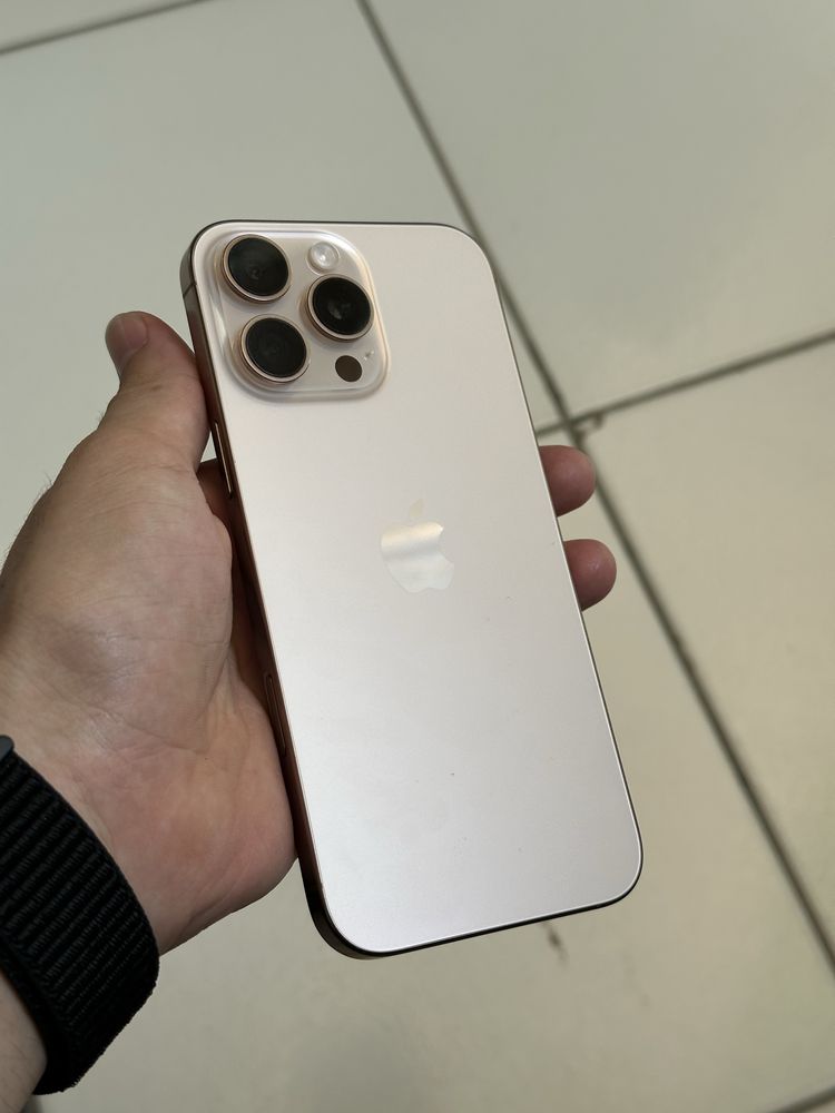 iPhone 16 Pro Max desert 256gb