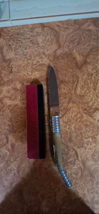 Cricket Spaniol briceag