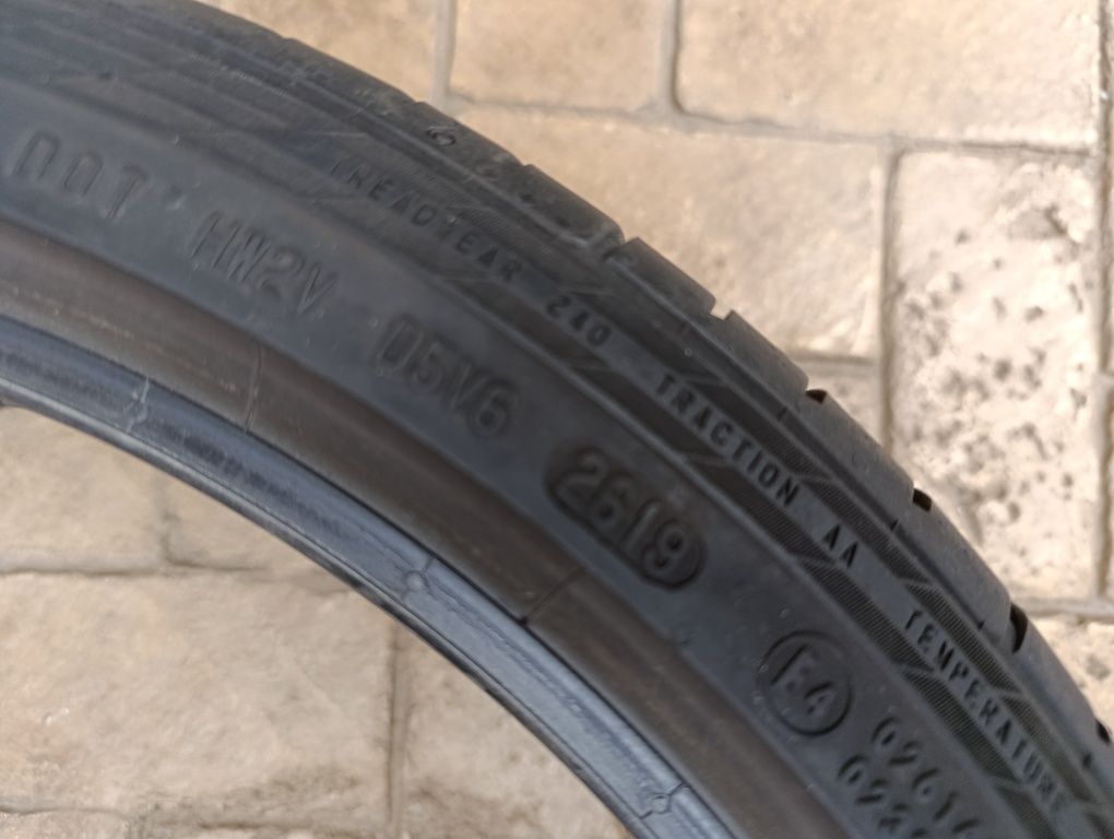 Гуми Continental 235/35/19