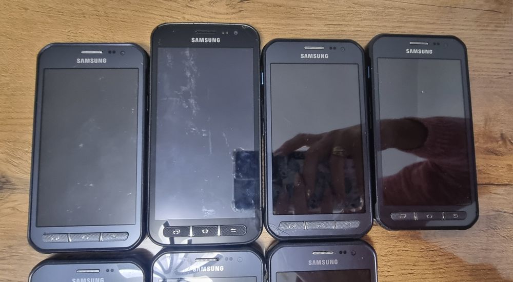 Samsung Galaxy Xcover 3 за части