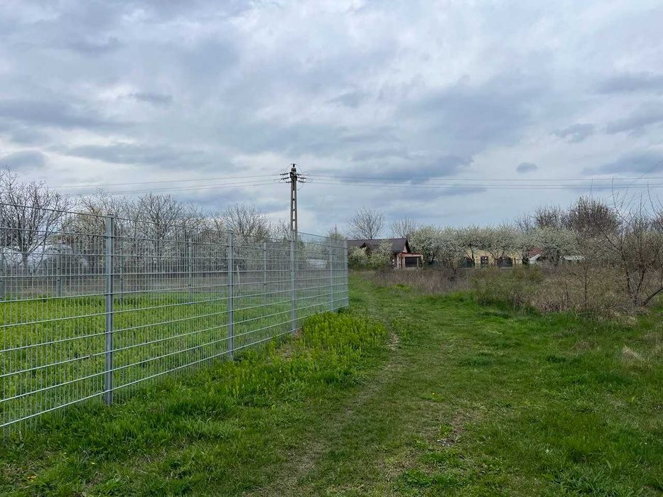 Teren ideal pentru casa ta - Vanatori/550 mp/ drum asfaltat/ utilități