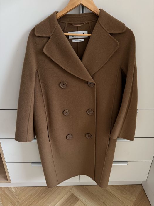 Продам женское пальто Италия ,линия от Max Mara