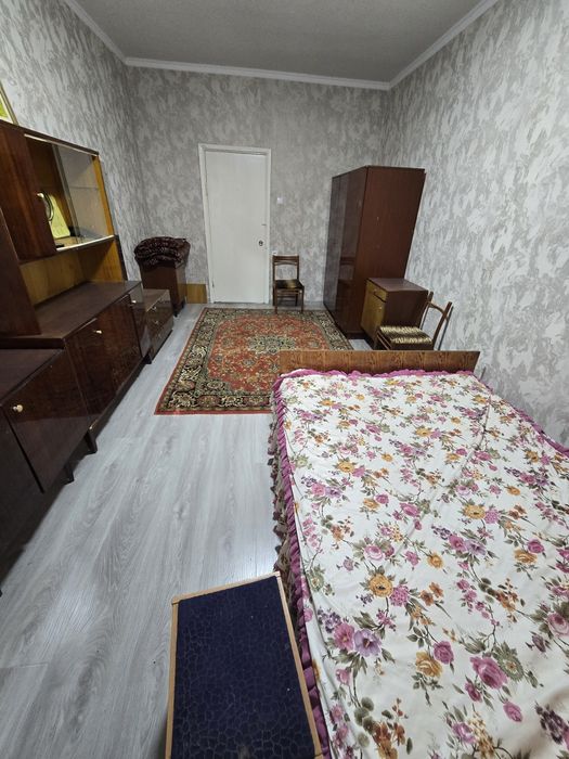 Чилонзор 19 ватсапп 3/3/4 балкон 1.5х3