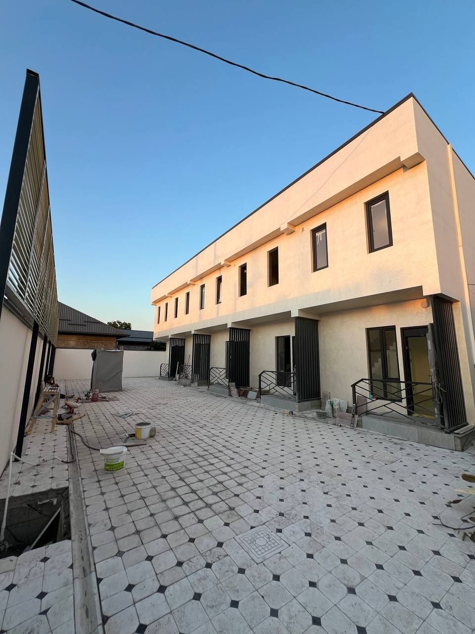 Продам евро Коттедж Яшнабадский район 4 комнатная 2 уровня