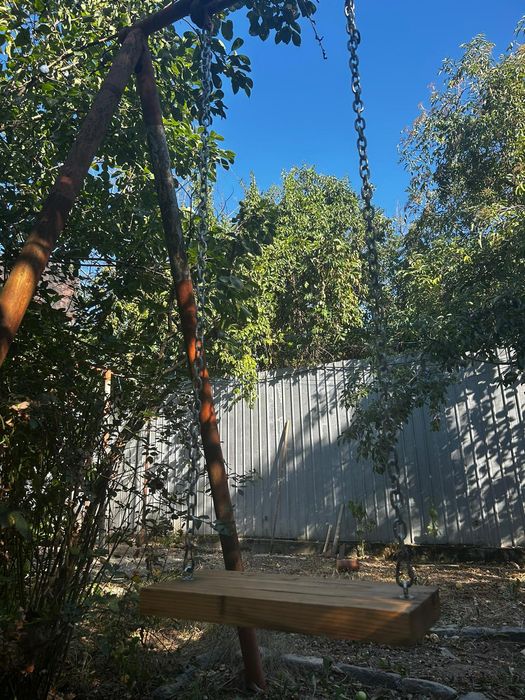 Balansoare si leagane dimesiune la comanda