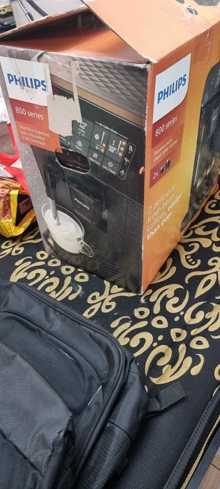 Продава се  PHILIPS кафе машина робот