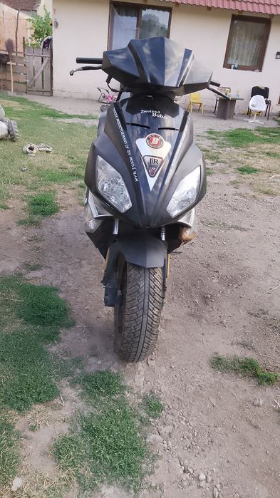 Vând scuter 125cc