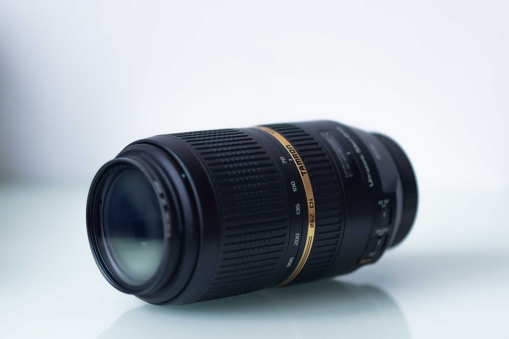 Obiectiv TAMRON Canon 70-300mm FX, AF-S G IF-ED VR ca nou, stabilizare