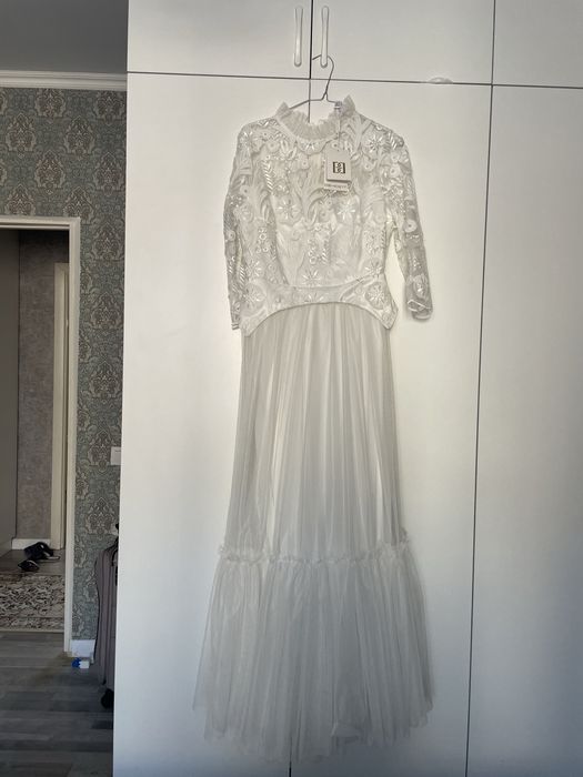 Продам шикарное платье