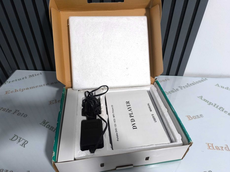 DVD Player Portabil - Compact, Multi-Format, DC12V