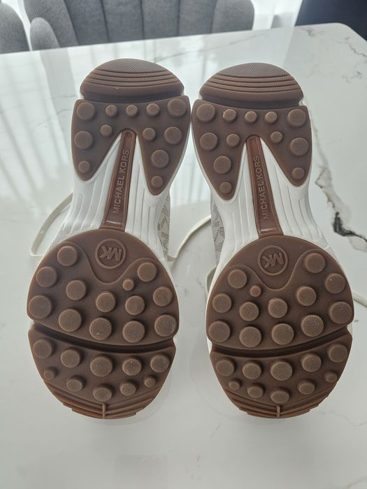 Оригинални дамски маратонки Michael Kors