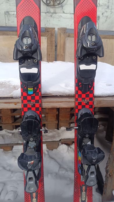 Продам лыжи