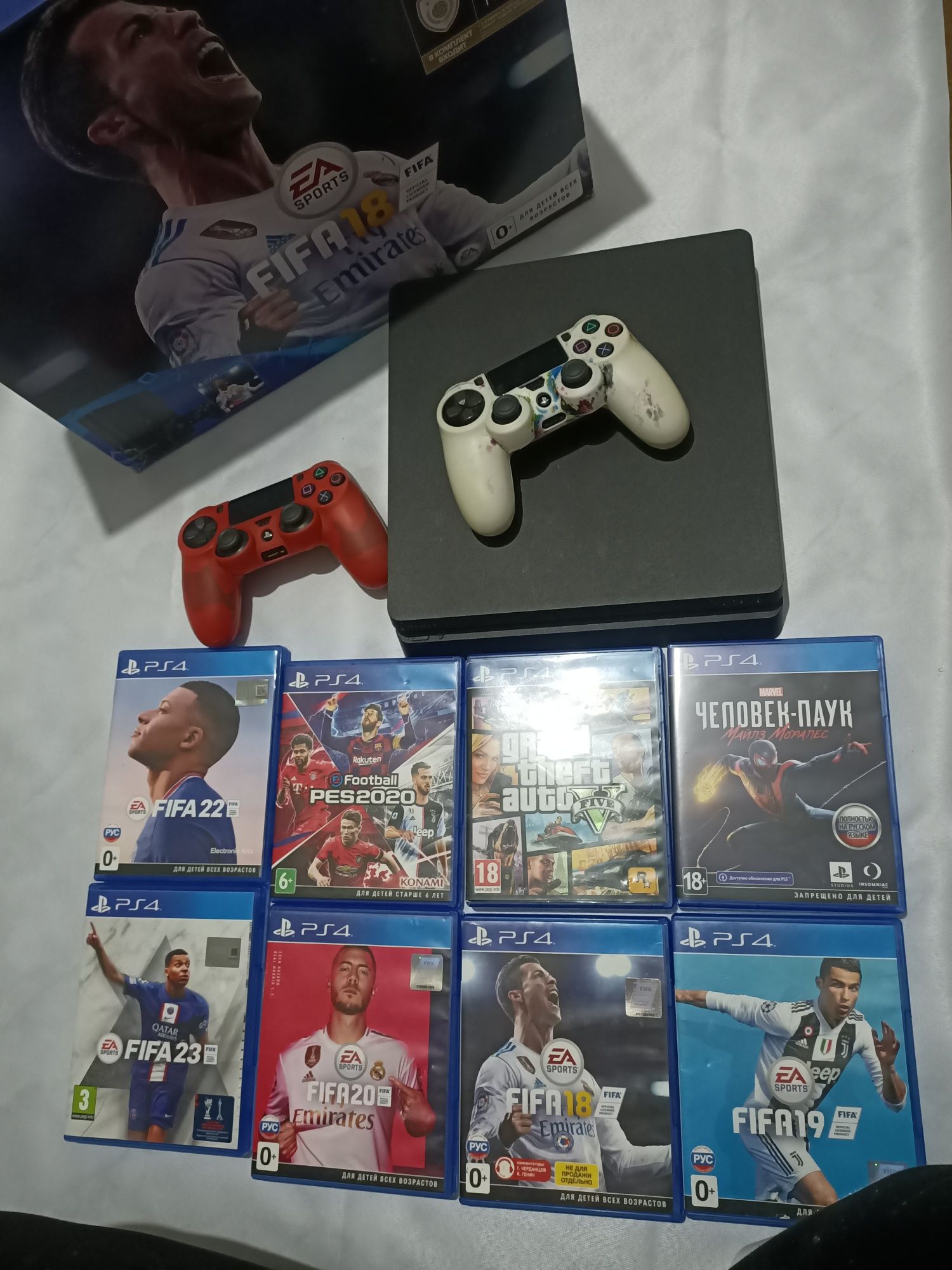 PS 4 SLIM+ два джостика+ игры