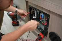 Reparatii,modificari RULOTE, electrician/electronist RULOTE
