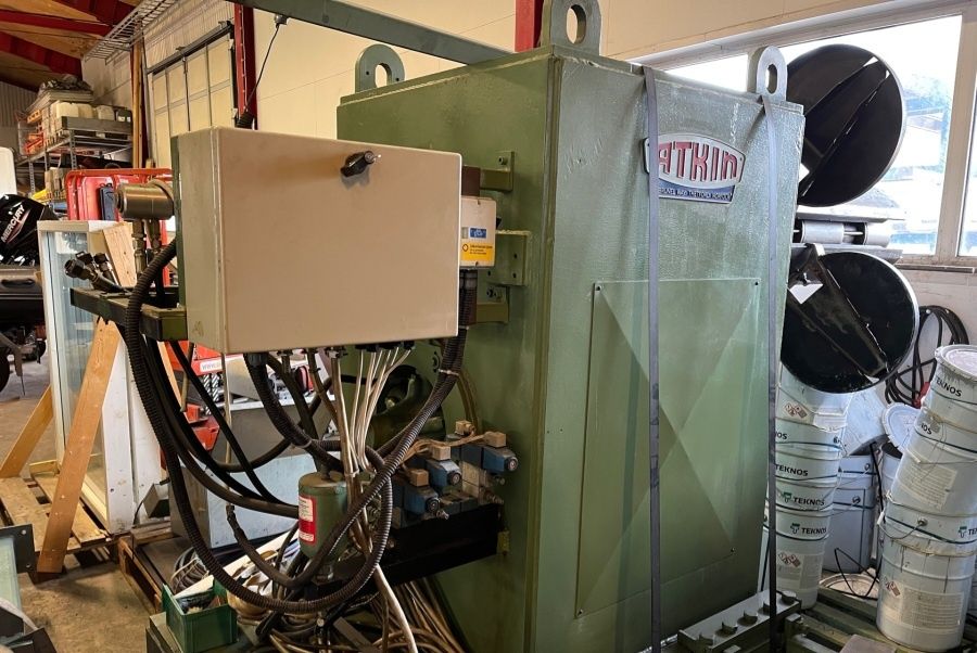 Машина за развиване на рулони ламарина Atkin