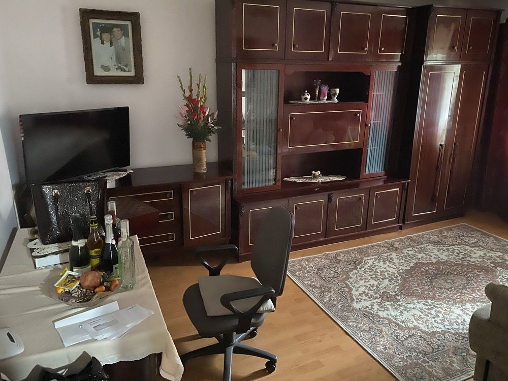 Inchiriez apartament 2 camere, modificat 3+ beci in zona Dumbrava Nord