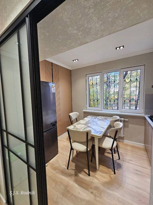 Срочноооо продажа квартиры метро БИЙ максим горький