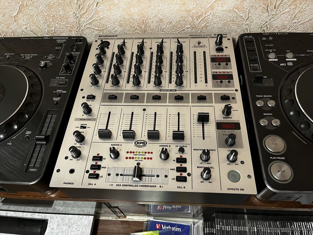 Dj оборудване Pioneer Behringer