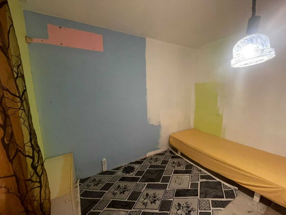 Продавам тристаен с кухня в кв. Железник-Запад