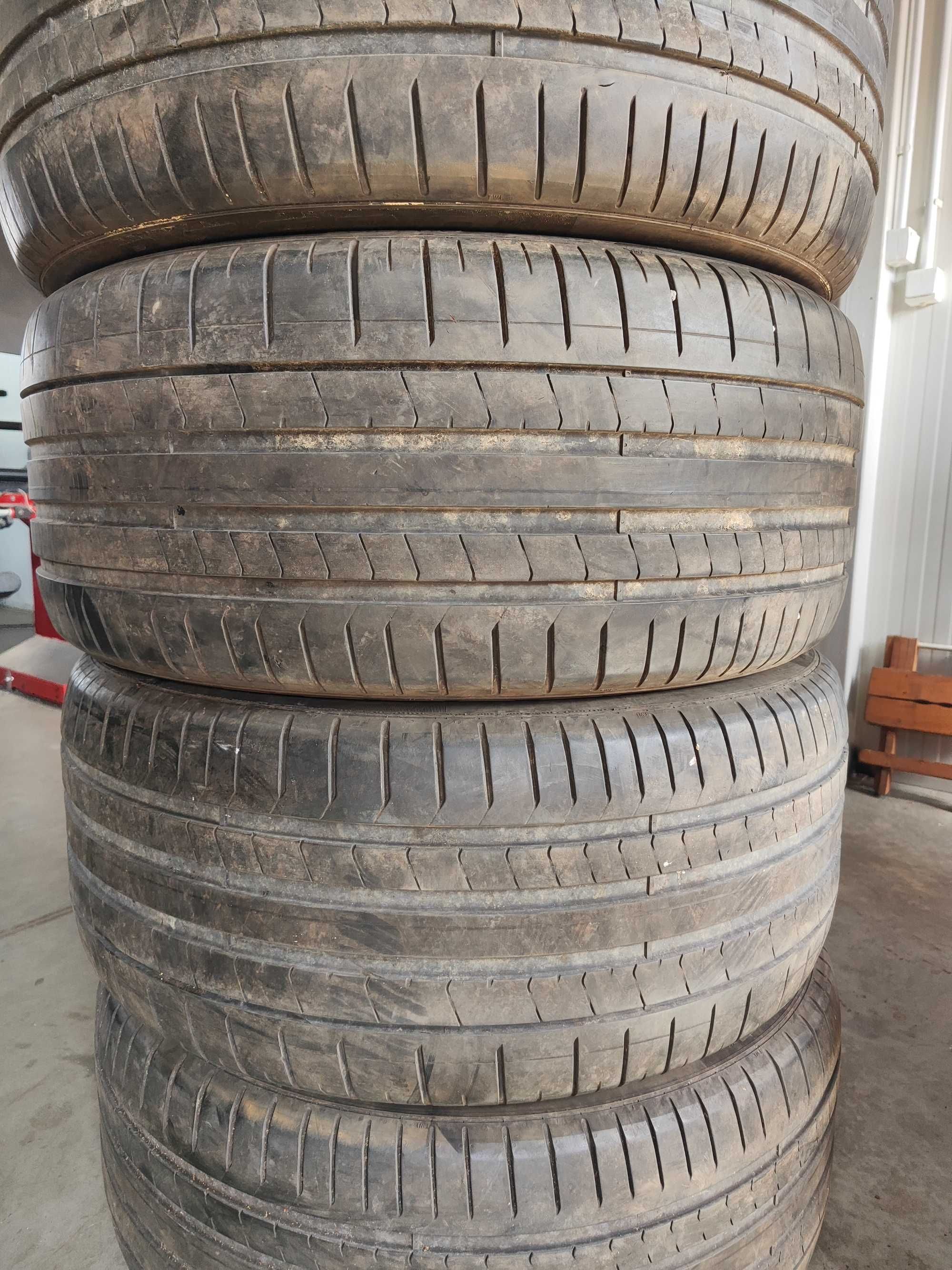 4бр.летни гуми 285/40/21 Pirelli