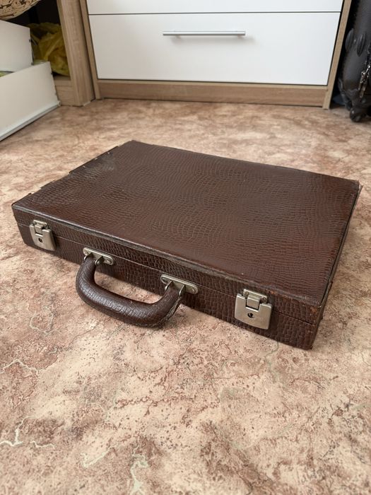 Совесткий дипломат портфель СССР