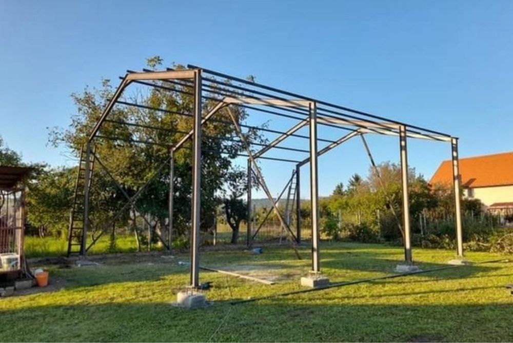 Vând structură metalică 50% la sută reducere