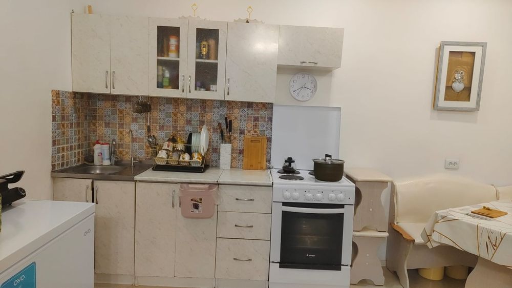 Кухонный гарнитур,для квартирантов,отдам дешево