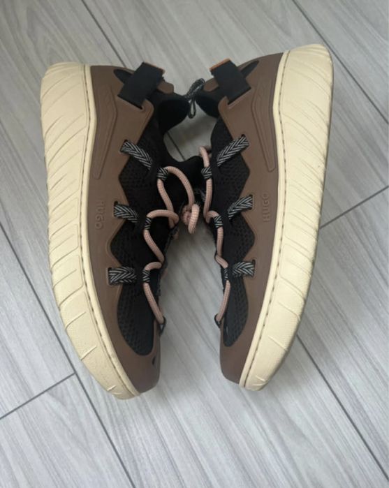 Adidasi hugo marimea 42