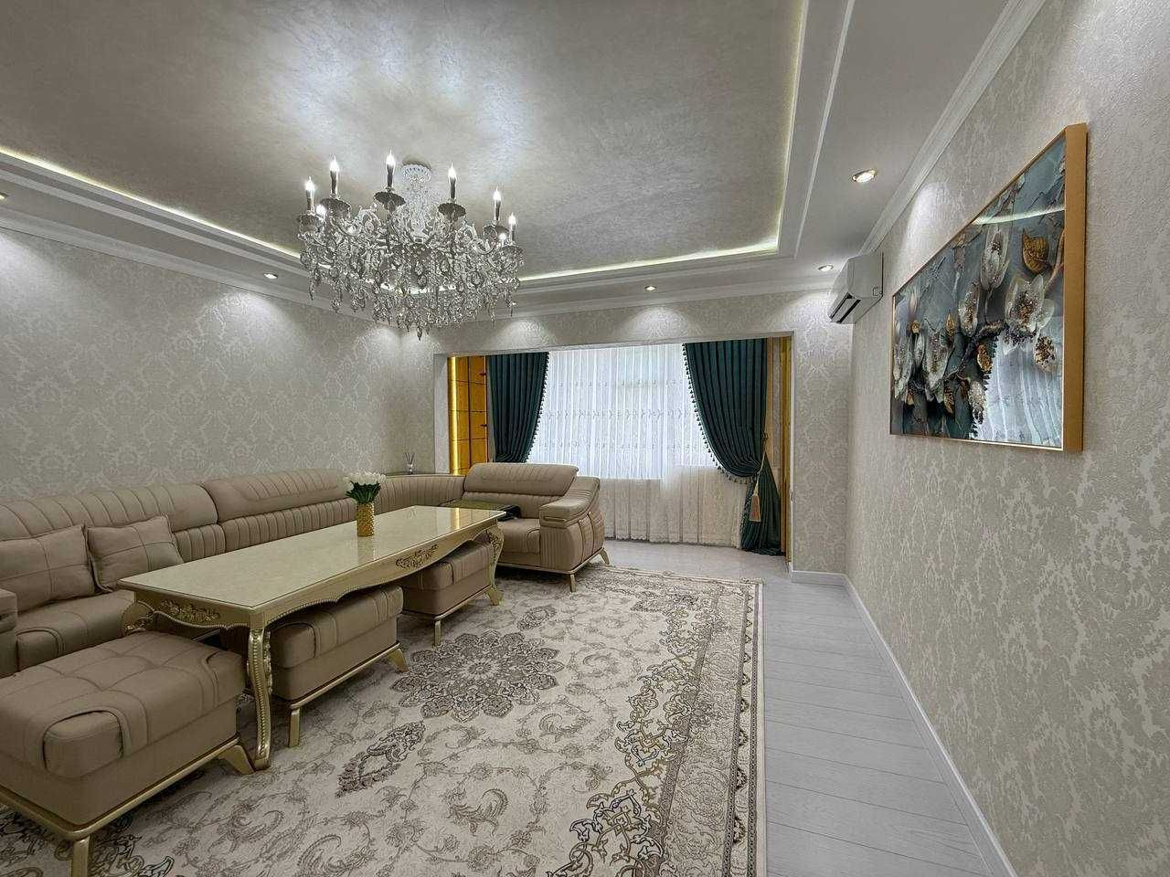 4-х комнатная квартира ул. Садык Азимова офис UzHavoYollari   ID: 2701