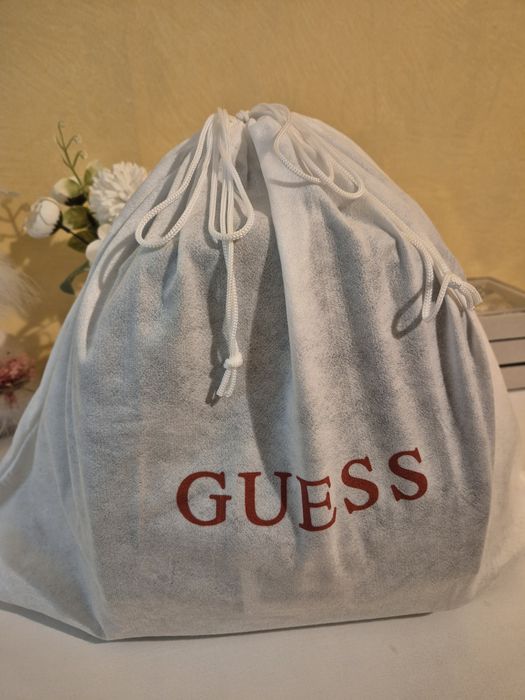 GuessGuess
Раница Brightside (VD) HWVD75 80320 Черен
Раница Brightside