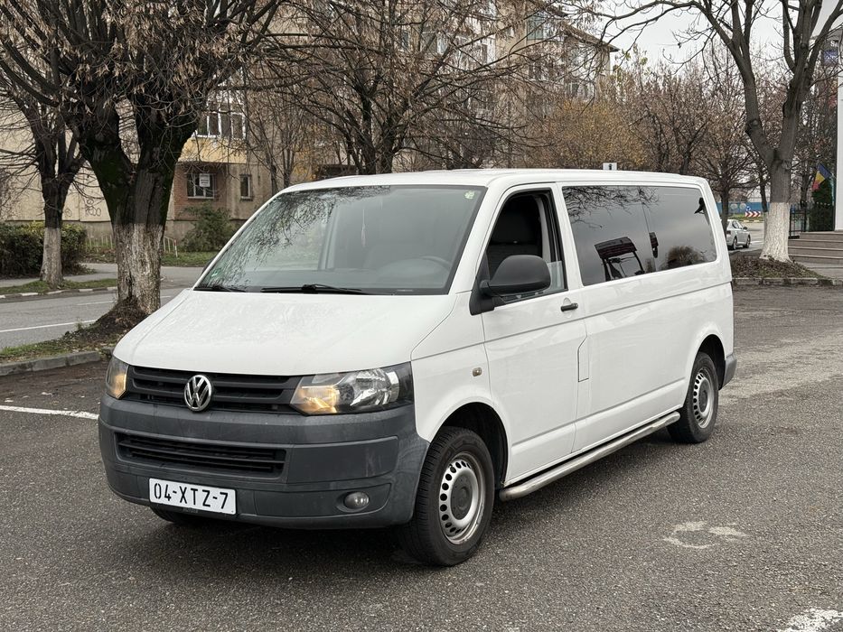 VW Transporter T5 Modelul Lung 2.0 Tdi Euro 5 cu 8+1 Locuri