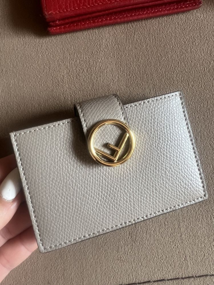 100% оригинален портфейл на Gucci, Fendi и Dolce gabbana !