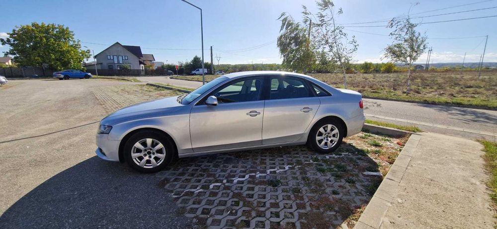 **Audi A4 B8** din 2011,