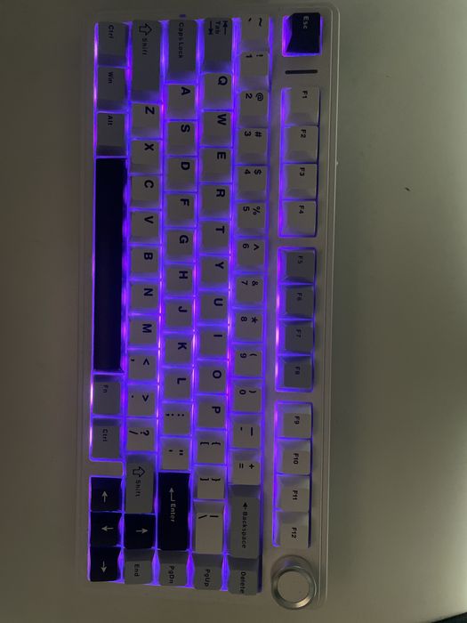 Клавиатура aula f75 НА БЕЛЫХ СВИТЧАХ