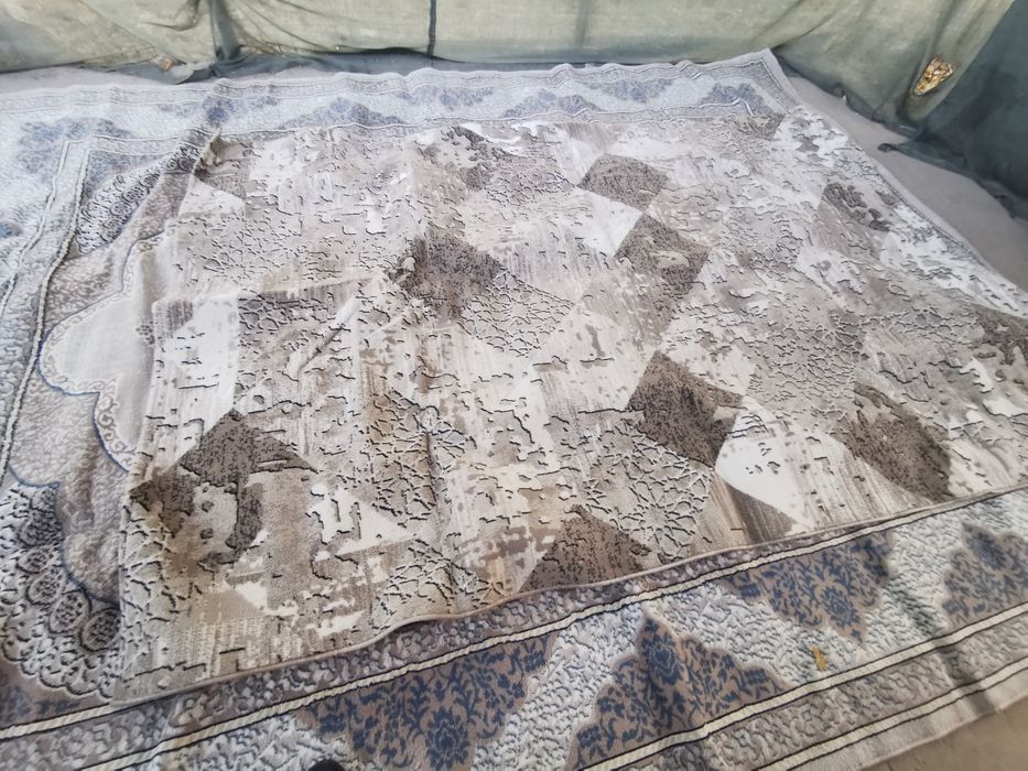 Ковры две штук 4х3 и 2х3