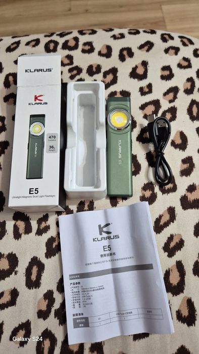 Lanterna Edc Reîncărcabilă Klarus E5