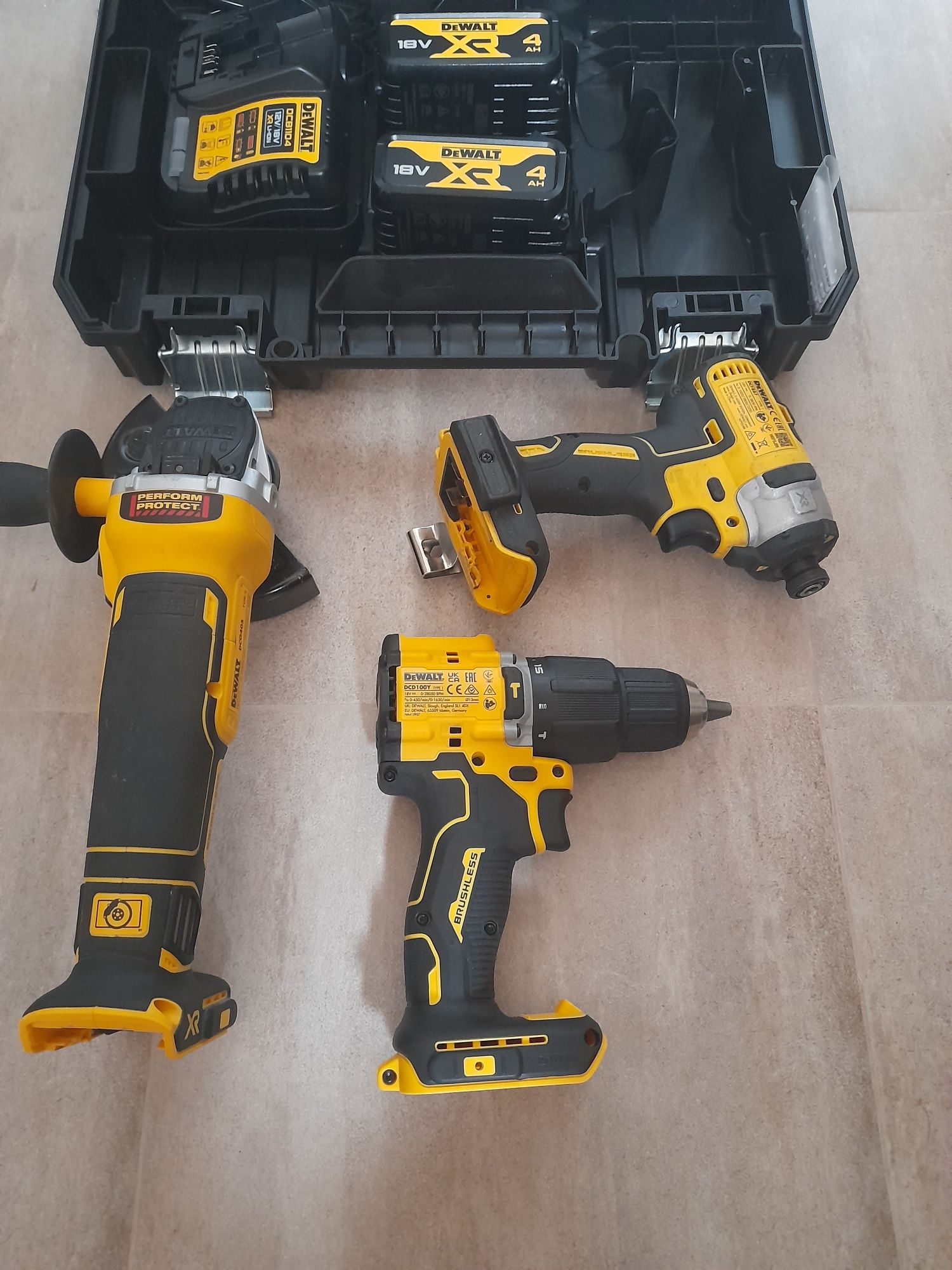 Сет на Dewalt 18v