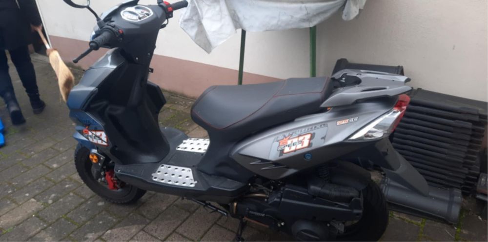 Vand Scuter 125 cm3