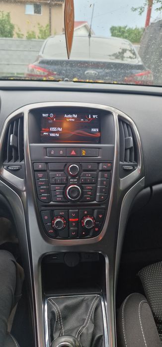 Se vinde Opel astra J