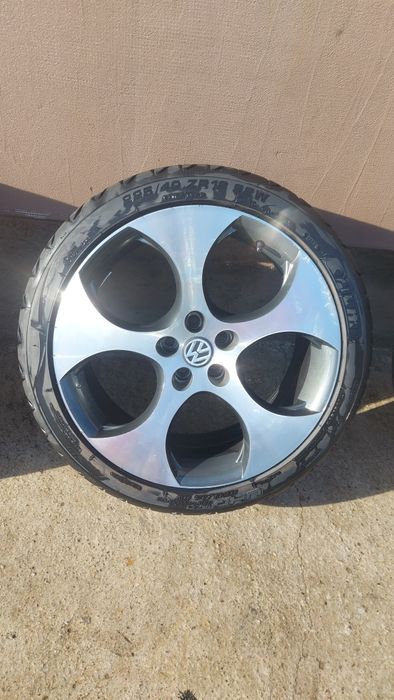 CAUCIUCURI 225 / 40 / 18 NOI * 0 KM * Profil 100%* Set 4 Bucati***