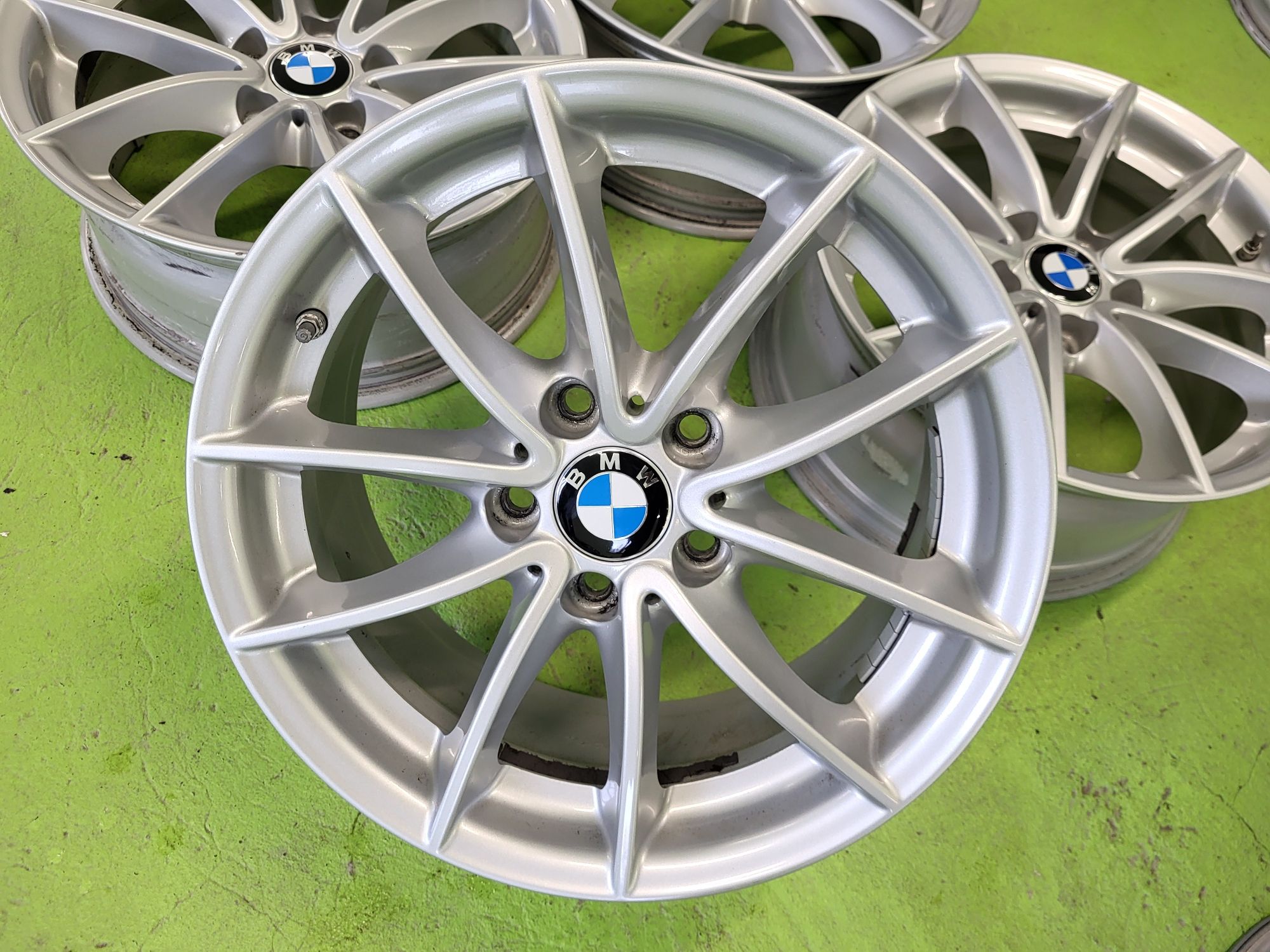 17 5x120 Bmw X3 F25 E90 лети джанти 5х120 бмв