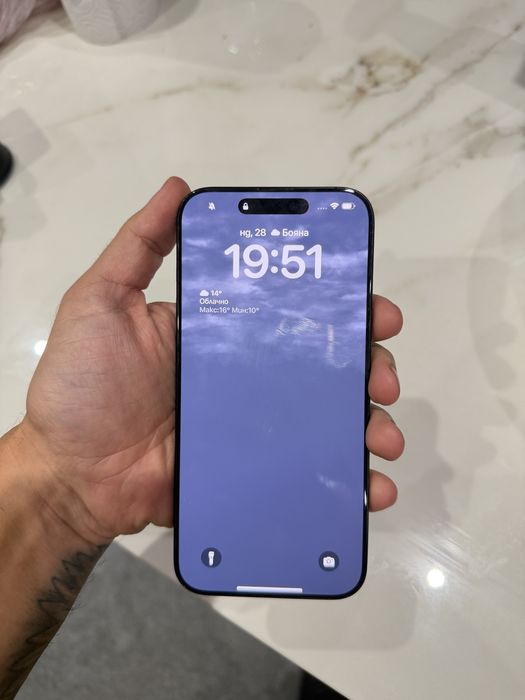 Iphone 16 pro max 1tb с две години гаранция